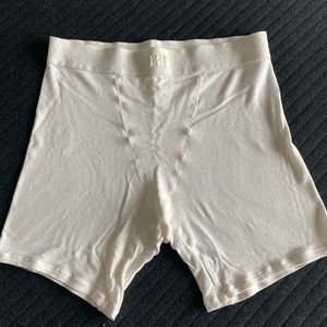 SKIMS boyfriend boxer size S color Marble